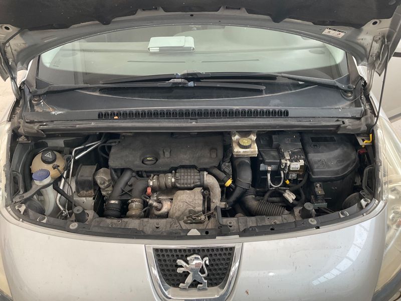 Peugeot 3008 1.6 HDi Premium 2011 – снимка на щета