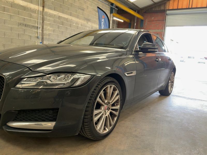 Jaguar XF 30d Portfolio 2016 – снимка 2