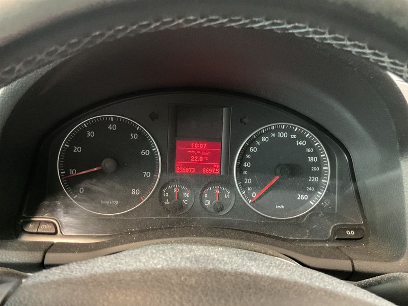Volkswagen Golf V 1.6 FSI Tour 2007 – снимка 4