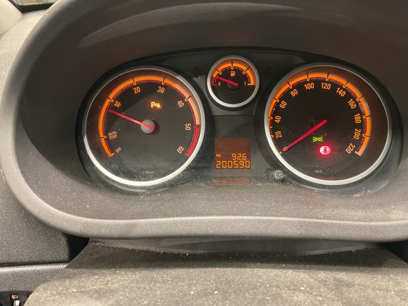 Opel Corsa 1.3 CDTI Innovation 2010 – снимка 4