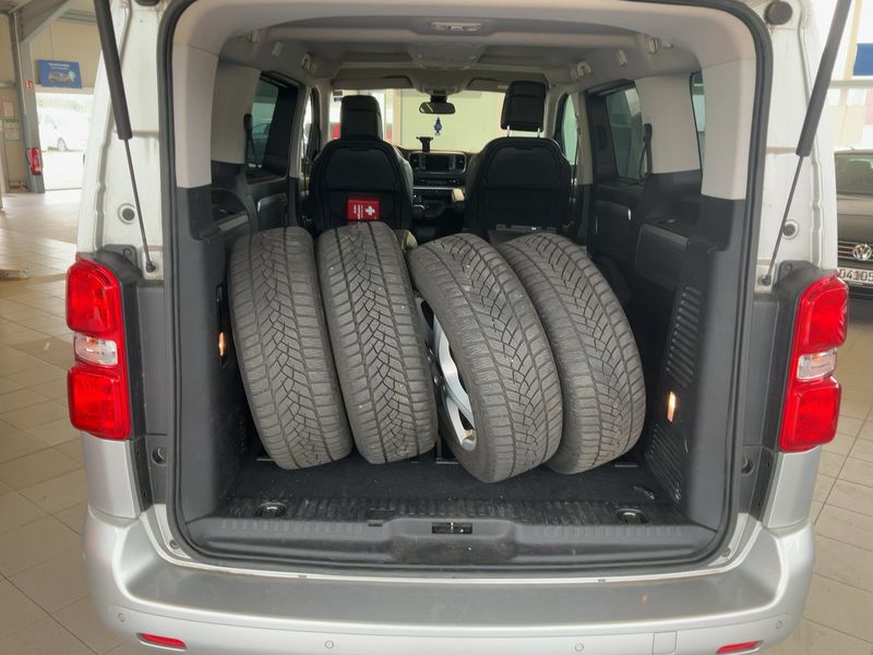 Peugeot Expert 2.0 Blue-HDi Business VIP L2 2019 – снимка 16