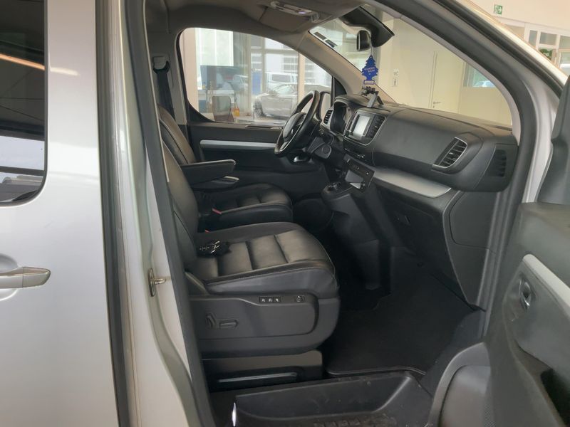 Peugeot Expert 2.0 Blue-HDi Business VIP L2 2019 – снимка 17