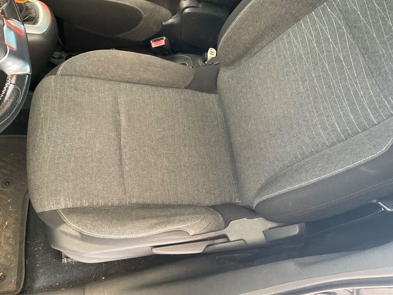 Citroen C3 Picasso 1.2 PureTech Exclusive 2017 – снимка 31