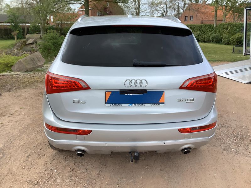 Audi Q5 3.0 V6 TDI quattro 2009 – снимка 7