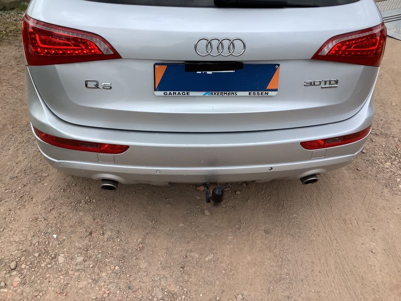 Audi Q5 3.0 V6 TDI quattro 2009 – снимка 28
