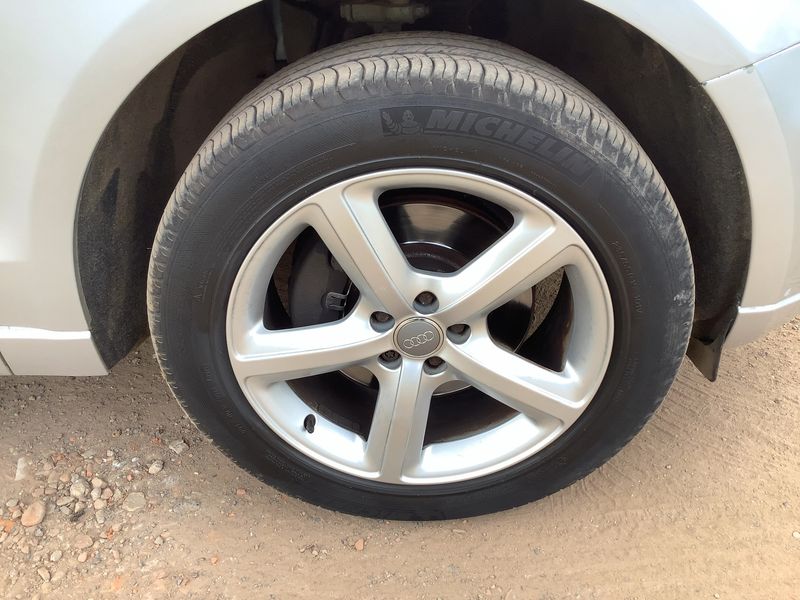 Audi Q5 3.0 V6 TDI quattro 2009 – снимка 11