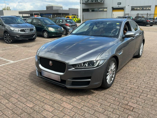 Jaguar XE 20d E-Performance Portfolio 2015 – снимка 1