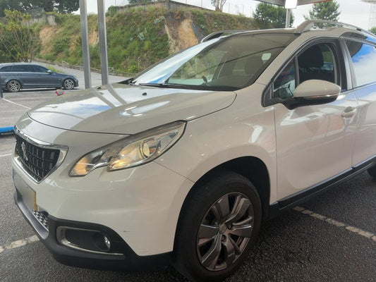 Peugeot 2008 1.2 VTi Active 2016 – снимка 2
