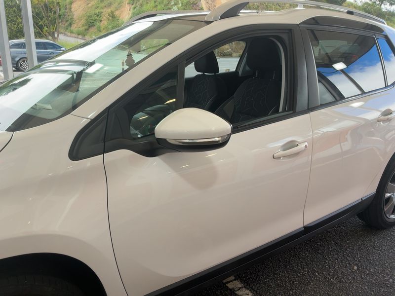 Peugeot 2008 1.2 VTi Active 2016 – снимка 4
