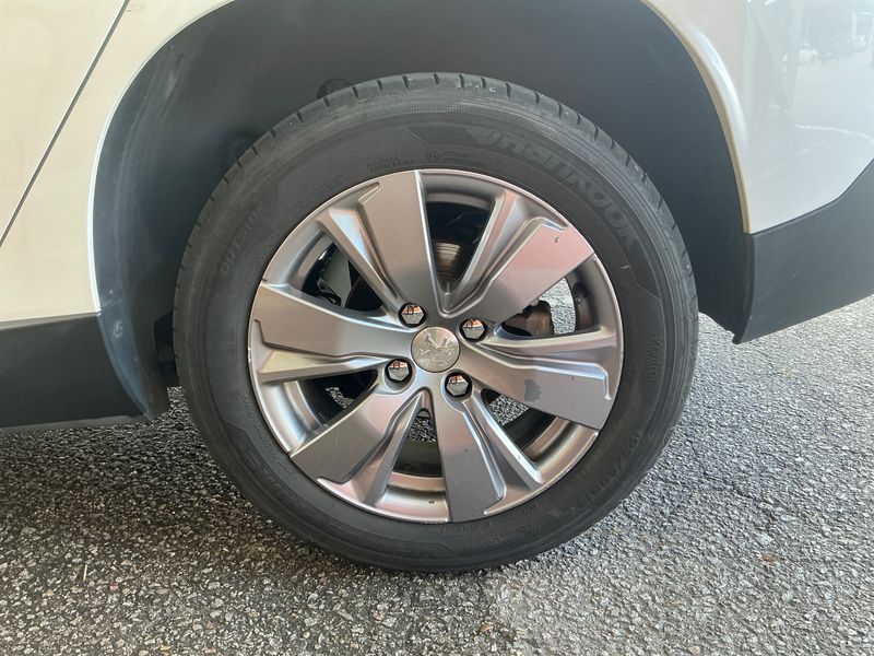 Peugeot 2008 1.2 VTi Active 2016 – снимка 5