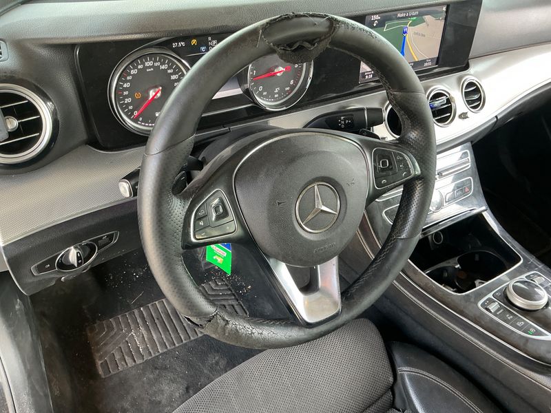 Mercedes-Benz E-Klasse E 220 d Avantgarde 2017 – снимка 22