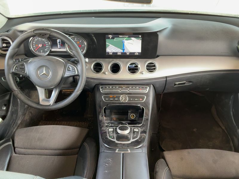 Mercedes-Benz E-Klasse E 220 d Avantgarde 2017 – снимка 17