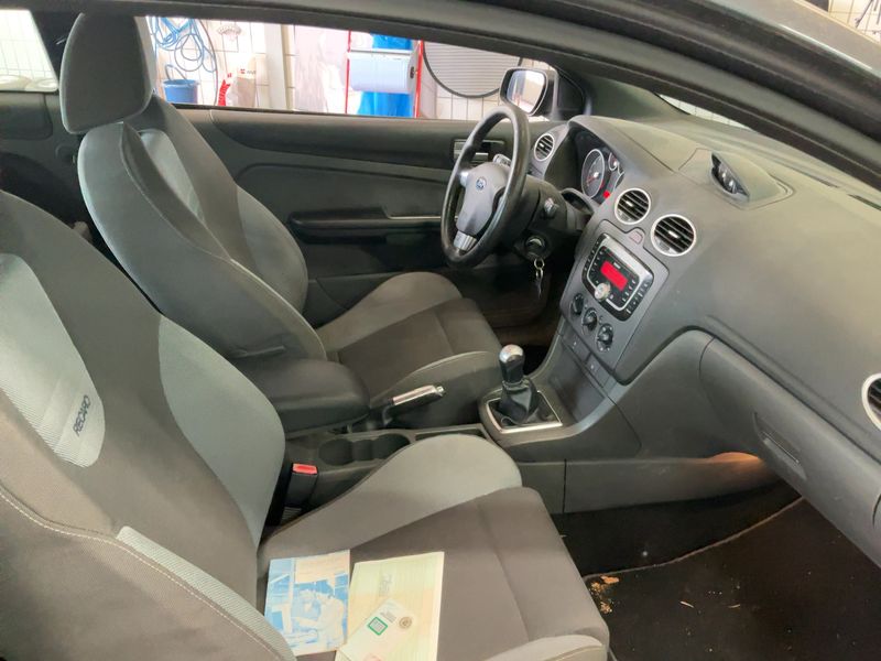Ford Focus 2.5 ST 2007 – снимка 17
