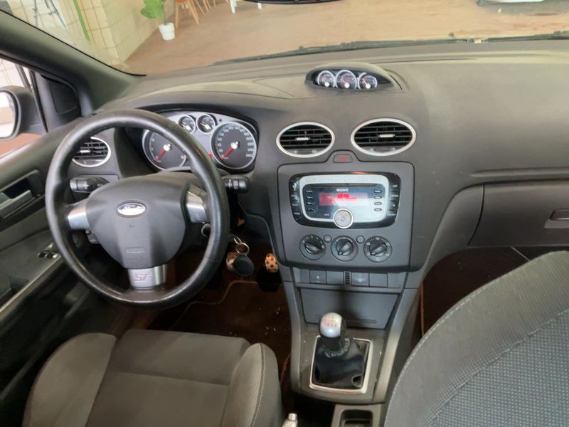 Ford Focus 2.5 ST 2007 – снимка 18