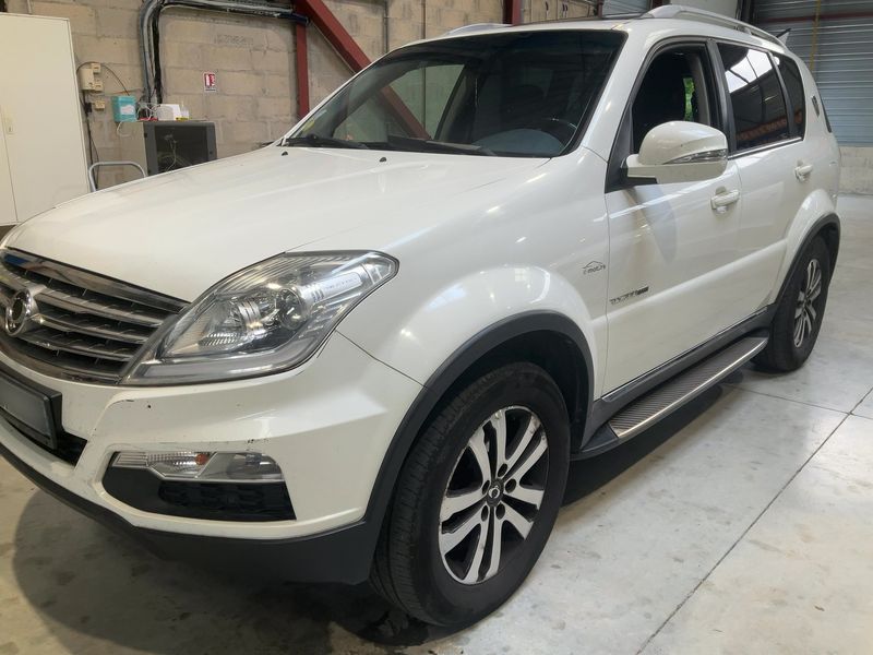 Ssangyong Rexton 2.0 TD Quartz 4x4 2013 – снимка 2