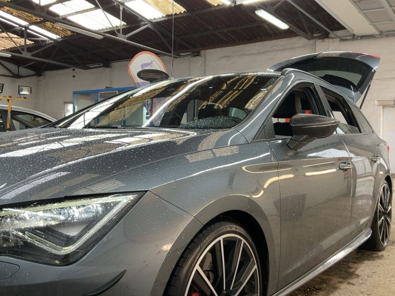 Seat Leon 2.0 TSI Cupra 300 4Drive 2018 – снимка 2