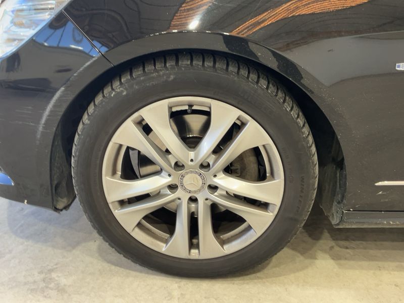 Mercedes-Benz E-Klasse E 250 CDI BlueEfficiency Avantgarde 2012 – снимка 3