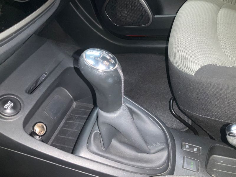 Renault Captur 0.9 Energy Dynamique 2014 – снимка 25