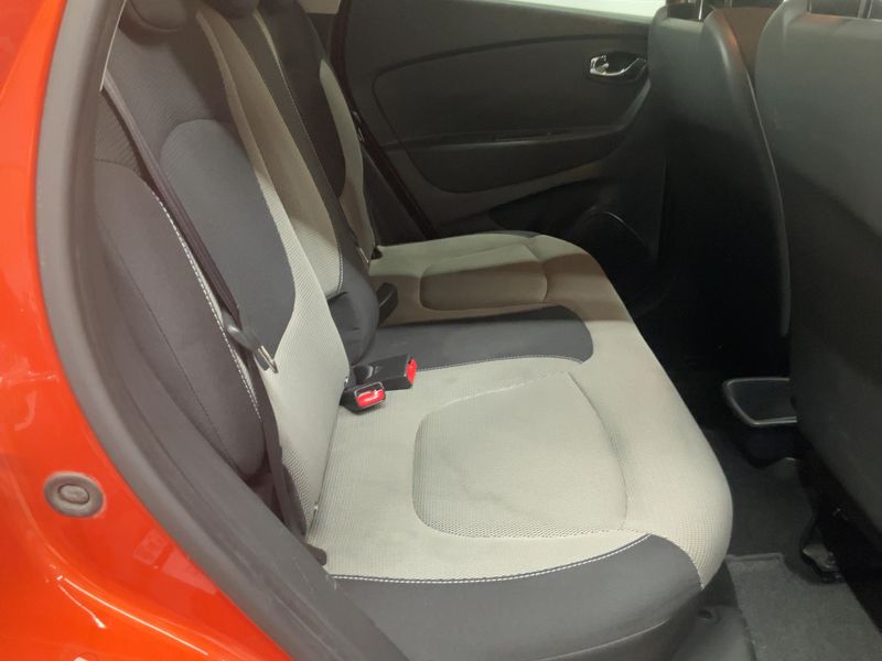 Renault Captur 0.9 Energy Dynamique 2014 – снимка 19