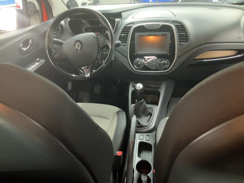 Renault Captur 0.9 Energy Dynamique 2014 – снимка 17
