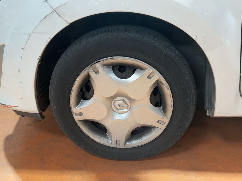 Renault Twingo 1.5 dCi Authentique 2011 – снимка 3