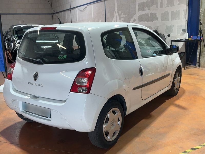 Renault Twingo 1.5 dCi Authentique 2011 – снимка 8