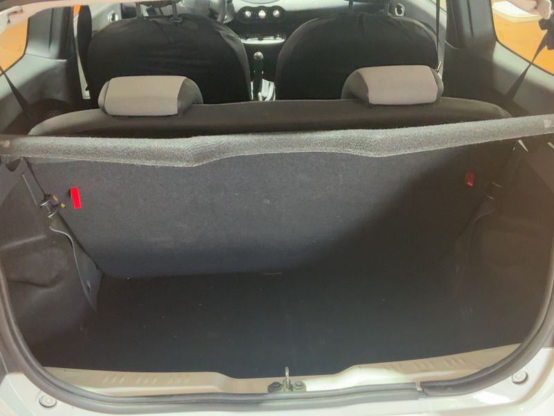 Renault Twingo 1.5 dCi Authentique 2011 – снимка 15
