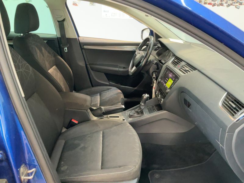 Skoda Octavia 2.0 TDI Clever 4x4 2018 – снимка 16