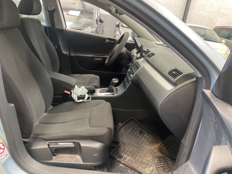 Volkswagen Passat 2.0 TDI Comfortline 2009 – снимка 3