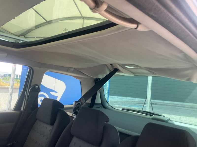 Peugeot 307 1.6 HDi SW 2006 – снимка 8