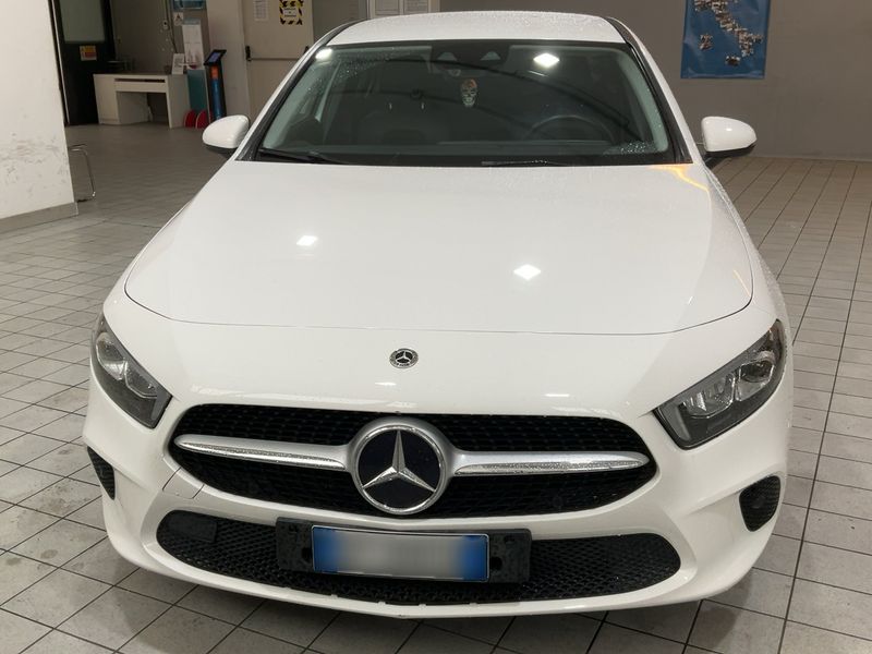 Mercedes-Benz A-Klasse Limousine A 180 Progressive 2020 – снимка 14