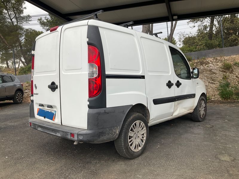 Fiat Doblo 1.3 JTD Fourgon Multi Pack CD Clim 2009 – снимка 2