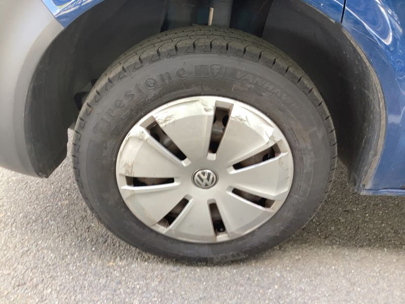 Volkswagen T6 Transporter 2.0 TDI Kasten FWD 2022 – снимка 3