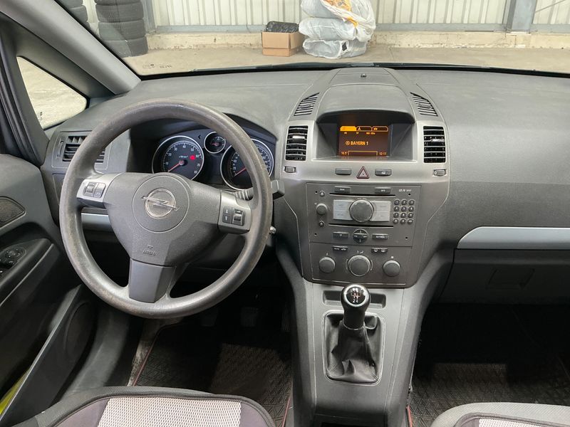 Opel Zafira 1.8 Navi 2008 – снимка 3