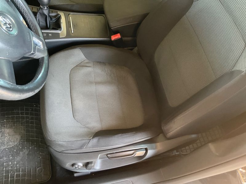 Volkswagen Passat 2.0 TDI Comfortline BlueMotion Tech 2012 – снимка 24