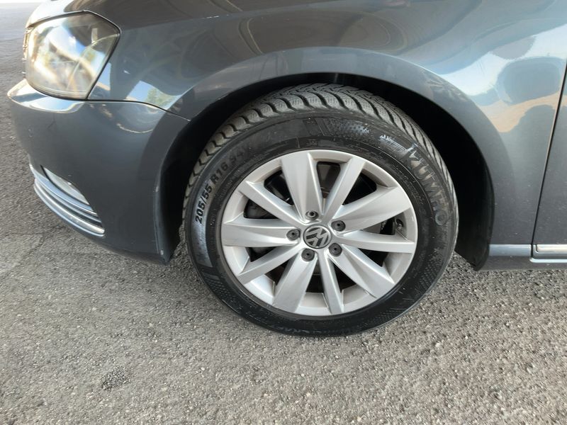 Volkswagen Passat 2.0 TDI Comfortline BlueMotion Tech 2012 – снимка 3