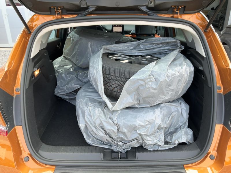 Renault Captur 1.5 BLUE dCi Intens 2020 – снимка 15