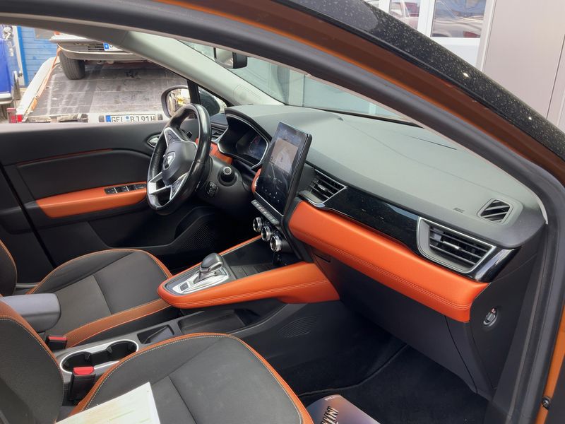 Renault Captur 1.5 BLUE dCi Intens 2020 – снимка 16