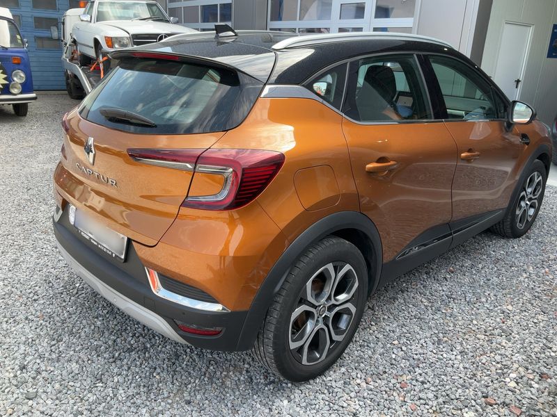 Renault Captur 1.5 BLUE dCi Intens 2020 – снимка 8
