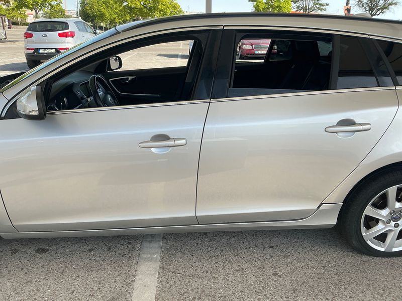 Volvo V60 1.6 D Kinetic 2014 – снимка 4