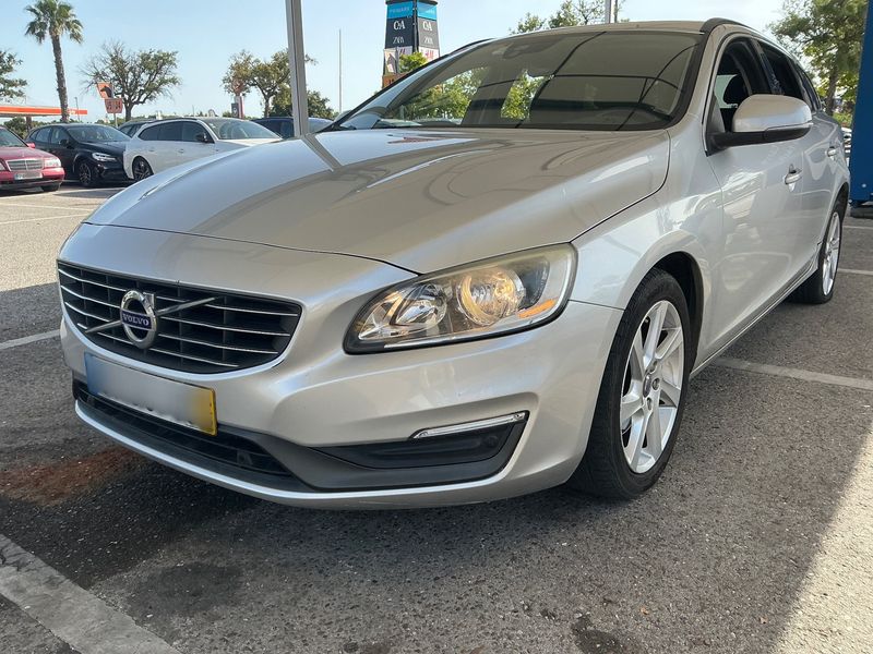 Volvo V60 1.6 D Kinetic 2014 – снимка 2