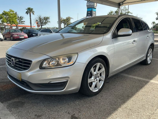Volvo V60 1.6 D Kinetic 2014 – снимка 1