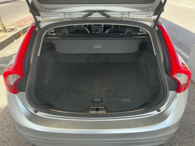 Volvo V60 1.6 D Kinetic 2014 – снимка 15
