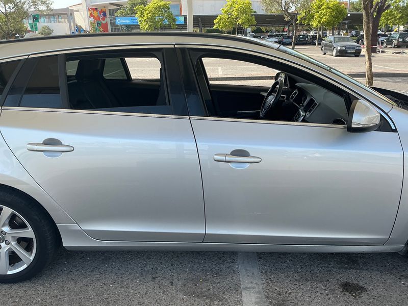 Volvo V60 1.6 D Kinetic 2014 – снимка 10