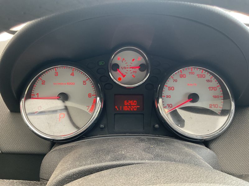 Peugeot 207 1.6 Básico 2011 – снимка 4