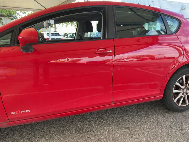 Seat Leon 1.6 TDI Reference Copa 2011 – снимка 4