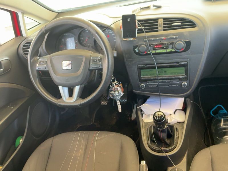 Seat Leon 1.6 TDI Reference Copa 2011 – снимка 17