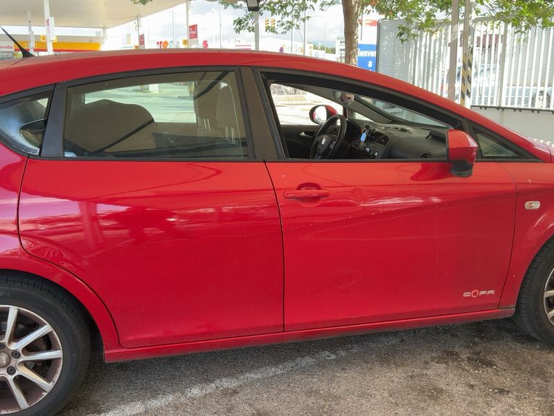 Seat Leon 1.6 TDI Reference Copa 2011 – снимка 10