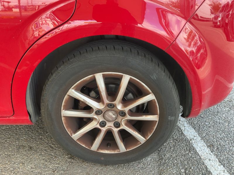Seat Leon 1.6 TDI Reference Copa 2011 – снимка 5