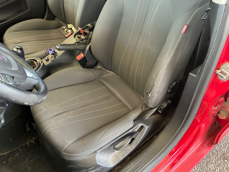 Seat Leon 1.6 TDI Reference Copa 2011 – снимка 22
